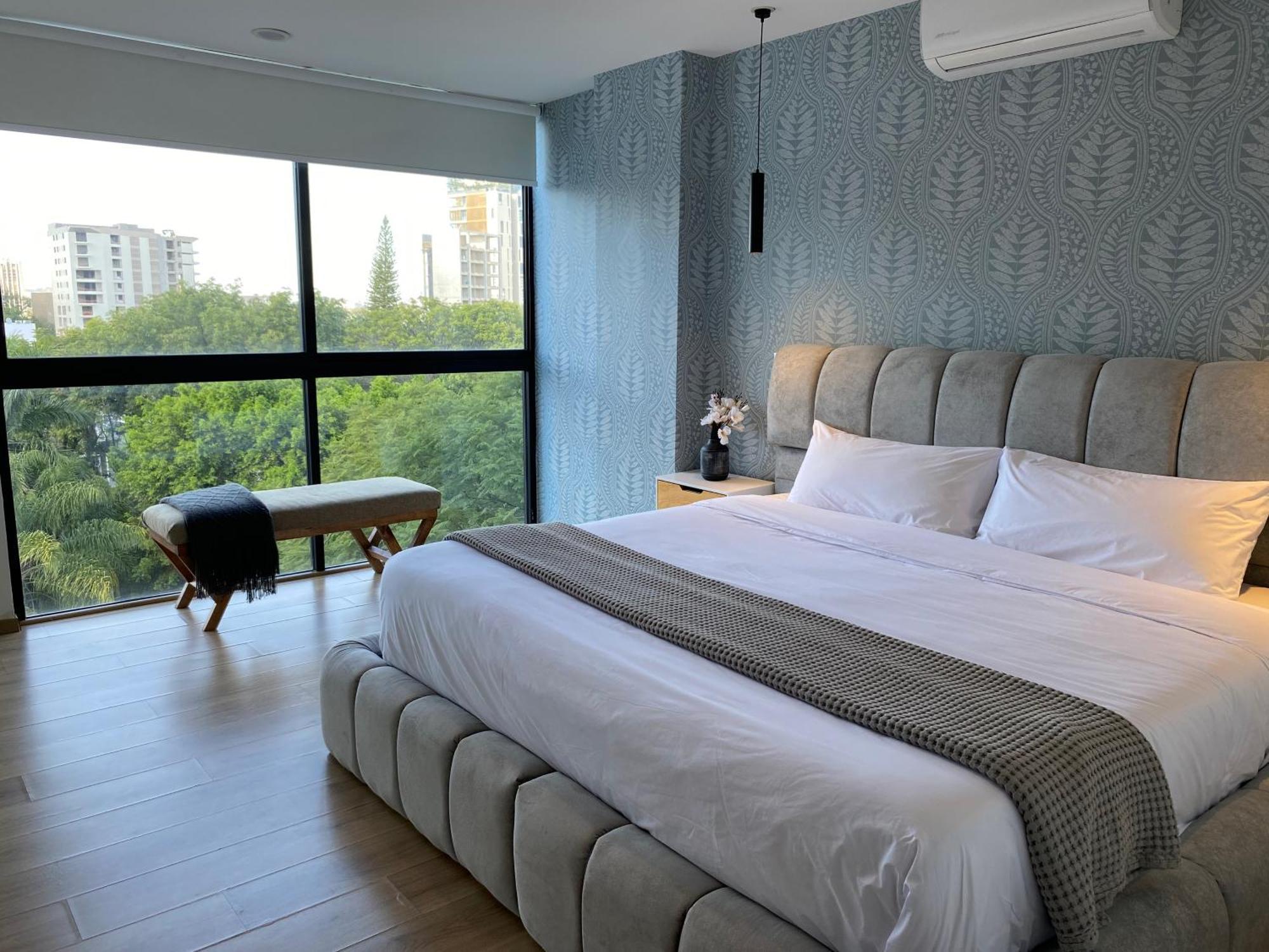 Aparthotel Dreamhaus Guadalajara Country Club Esterno foto