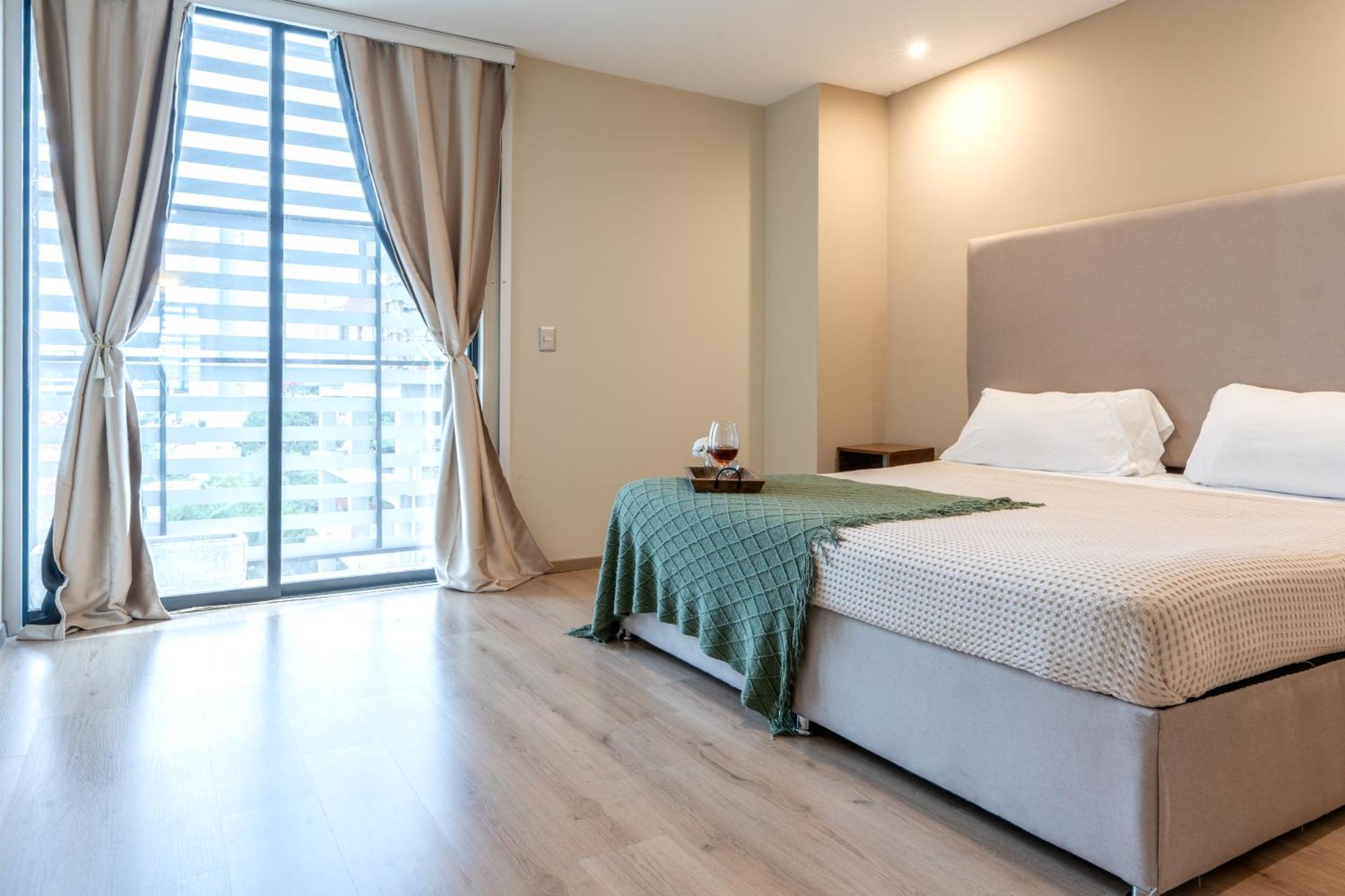 Aparthotel Dreamhaus Guadalajara Country Club Esterno foto